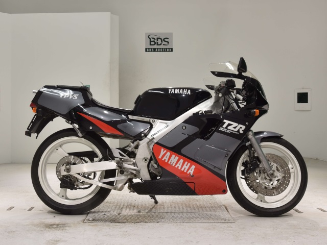 Yamaha TZR250 1989