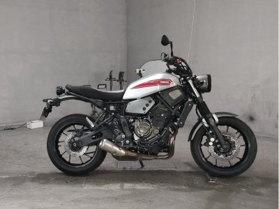 Yamaha XSR700 2021