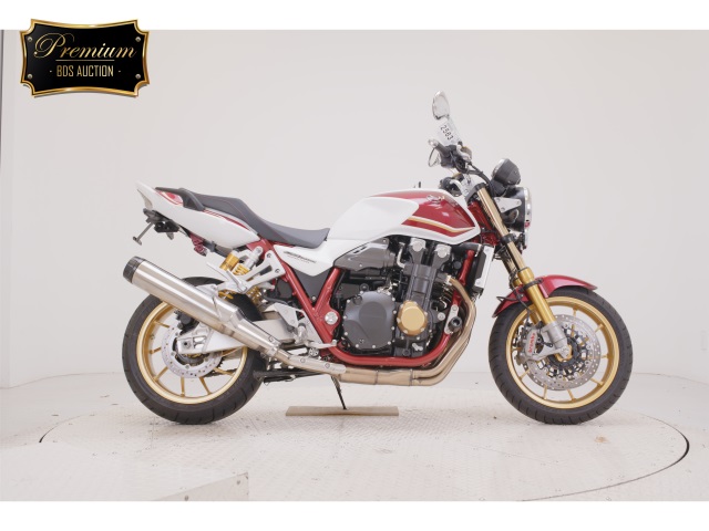 Honda CB1300SF 2022