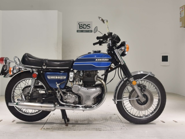 Kawasaki W3 1976