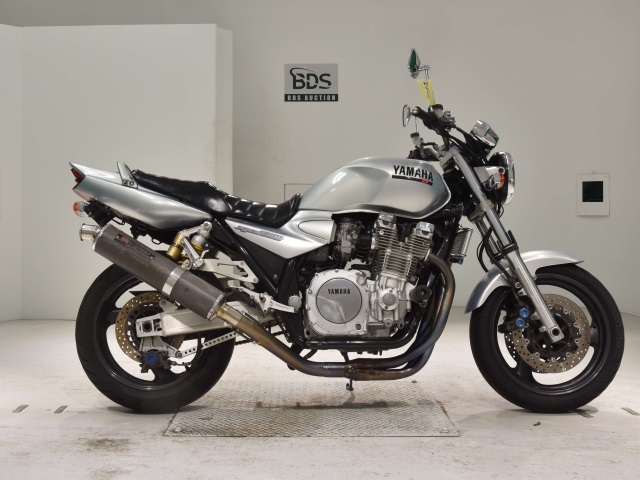 Yamaha XJR1300 2000