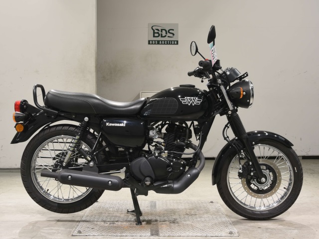 Kawasaki W175A 2023