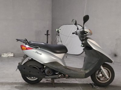 Yamaha AXIS TREAT