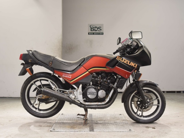 Suzuki GS250FW