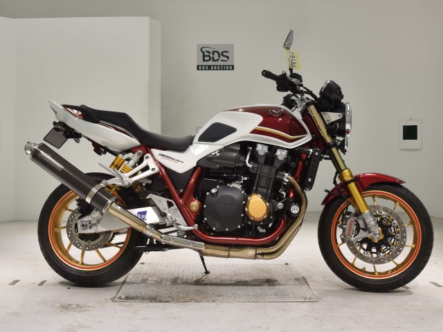 Honda CB1300SF 2023