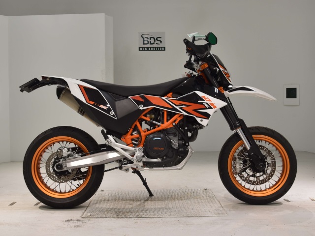 Kawasaki 690SMC R 2018