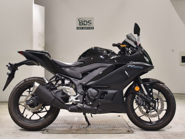 Yamaha YZF-R25A 2023
