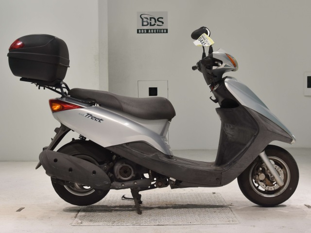 Yamaha AXIS125 2012
