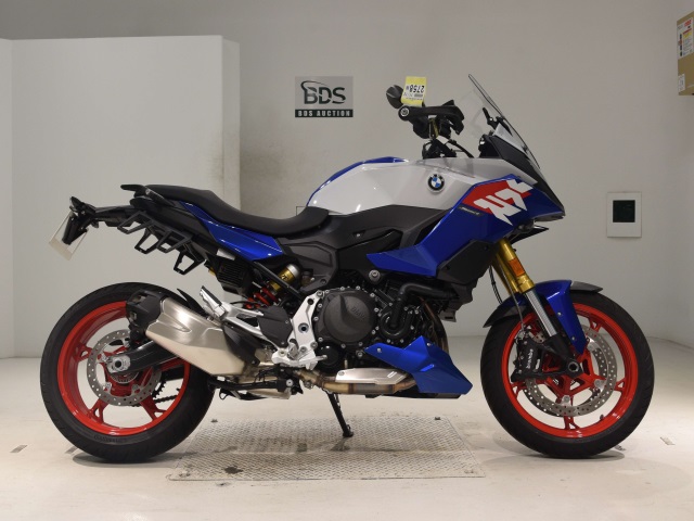 BMW F900XR 2025