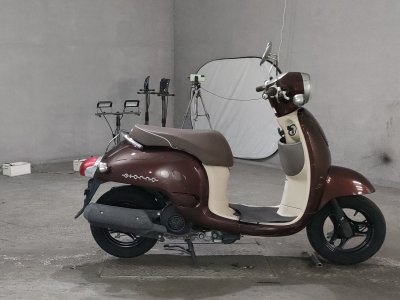 Honda GIORNO 2011