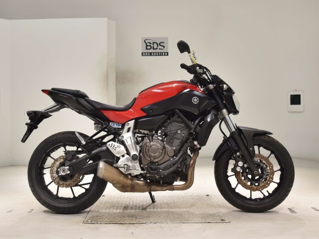 Yamaha MT-07 2015