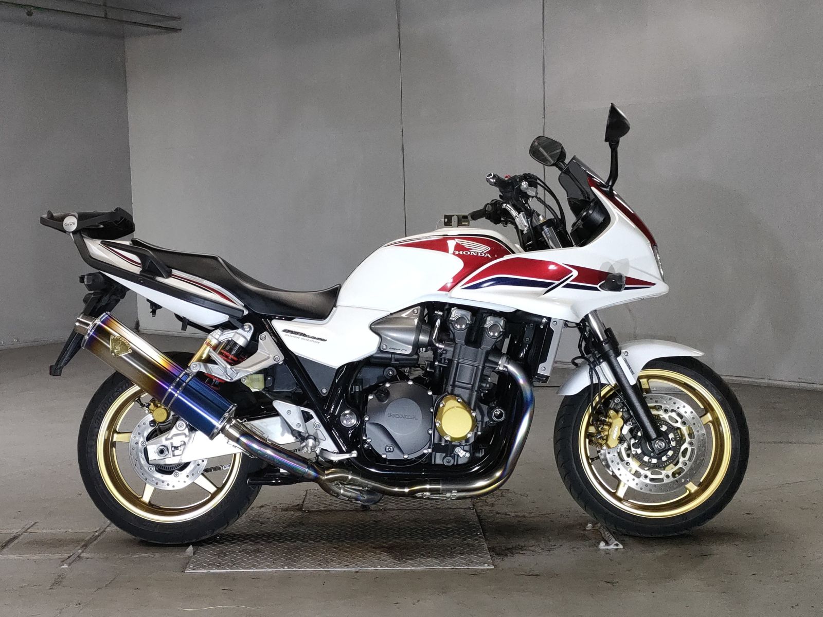 Honda CB1300SF BOLDOR 2012