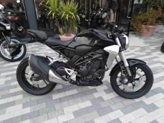 Honda CB250R 2018