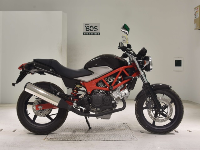 Honda VTR250 2011