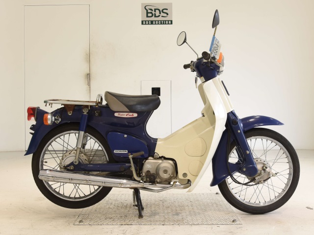 Honda C50 2005