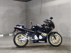 Yamaha FZR250 1987