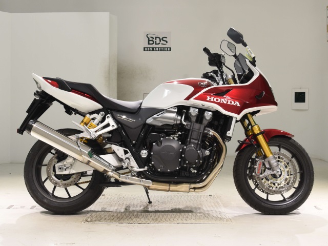 Honda CB1300SF BOLDOR 2025