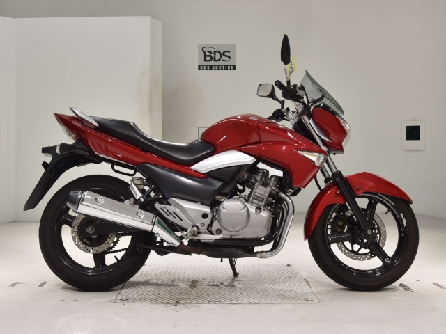 Suzuki GSR250