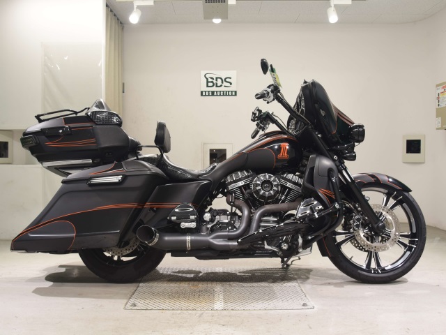 HD ELECTRA GLIDE FLHTKSE1800 2013
