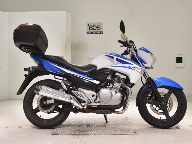 Suzuki GSR250
