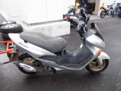 Suzuki AVENIS125