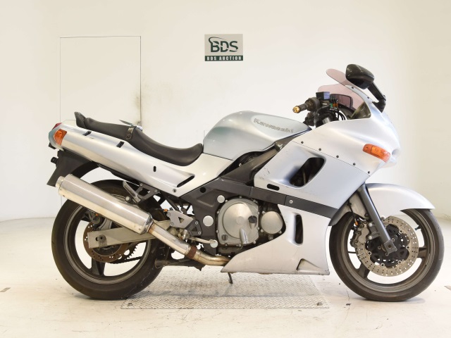Kawasaki ZZ-R400 2005