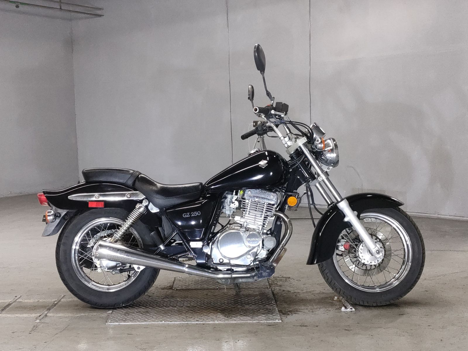 Suzuki GZ250 2010