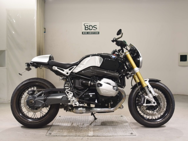 BMW R NINE T 2014