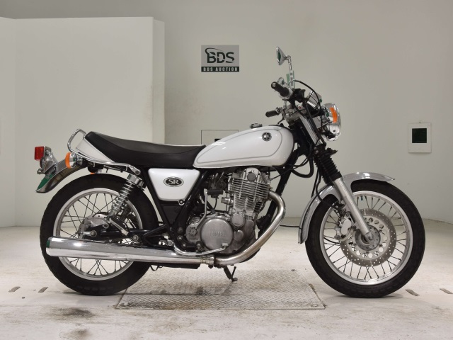 Yamaha SR400 2005