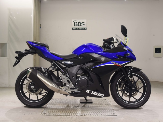 Suzuki GSX250RA