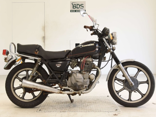 Kawasaki Z250LTD