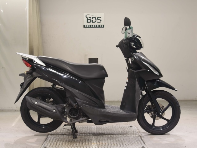 Suzuki ADDRESS V110
