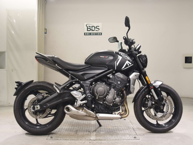 Triumph TRIDENT660 2023