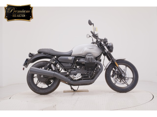 Moto Guzzi V7 STONE 2024