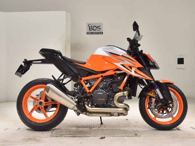 KTM 1290 SUPERDUKE R 2023