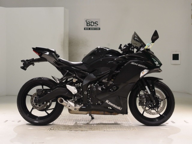 Kawasaki NINJA ZX-25R 2021