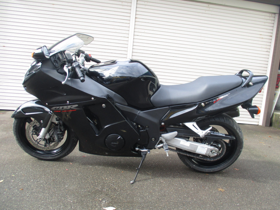 Honda CBR1100XX BLACKBIRD 1998