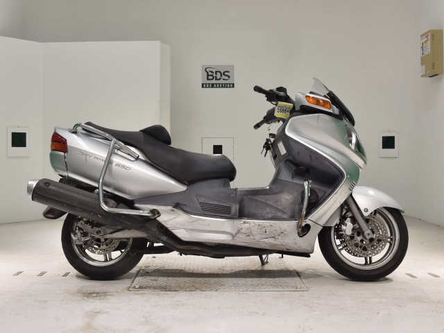 Suzuki SKYWAVE 650K 2005