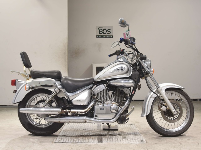 Suzuki INTRUDER 250LC 2001