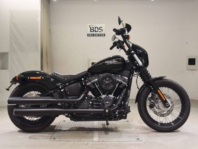 HD STREETBOB FXBB1750 2020
