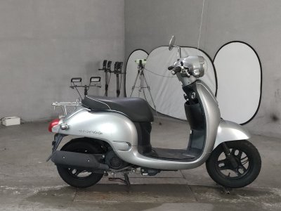 Honda GIORNO 2011