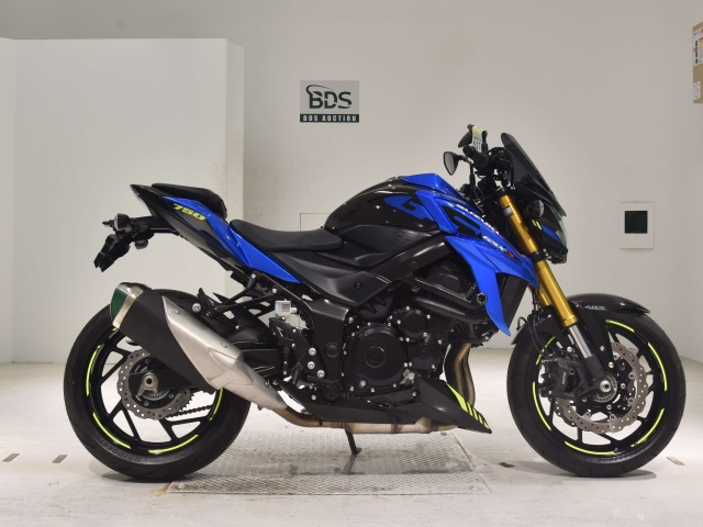Suzuki GSX-S750 2022