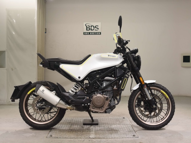 Husqvarna SVARTPILEN 401 2018