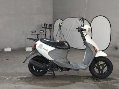 Suzuki LETS4
