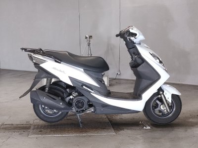 Suzuki SWISH