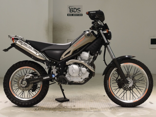 Yamaha TRICKER 2018