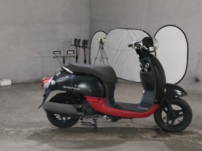 Honda GIORNO 2012