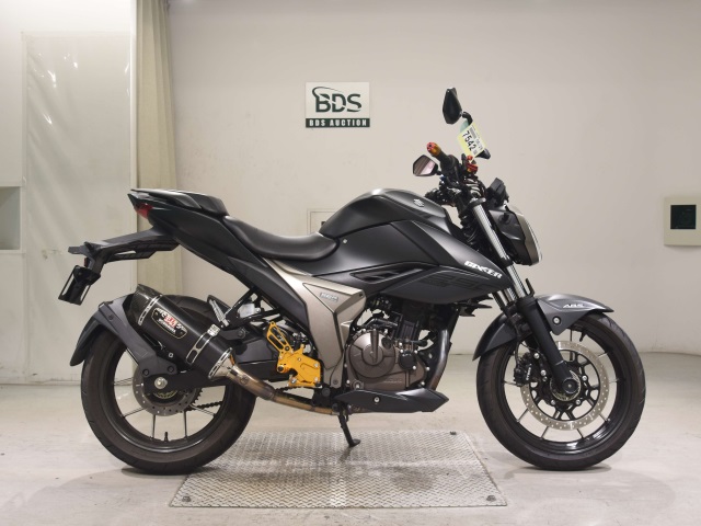 Suzuki GIXXER250