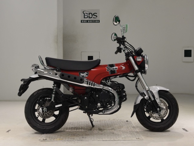Honda DAX125 2022
