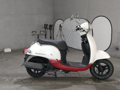 Honda GIORNO 2012